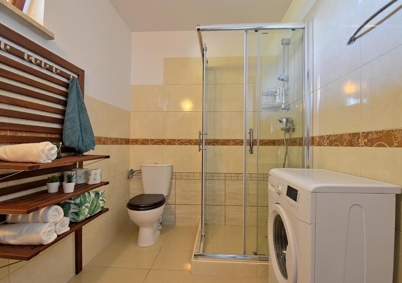 Apartament Plazowy Ukiel ออลชติน ภายนอก รูปภาพ